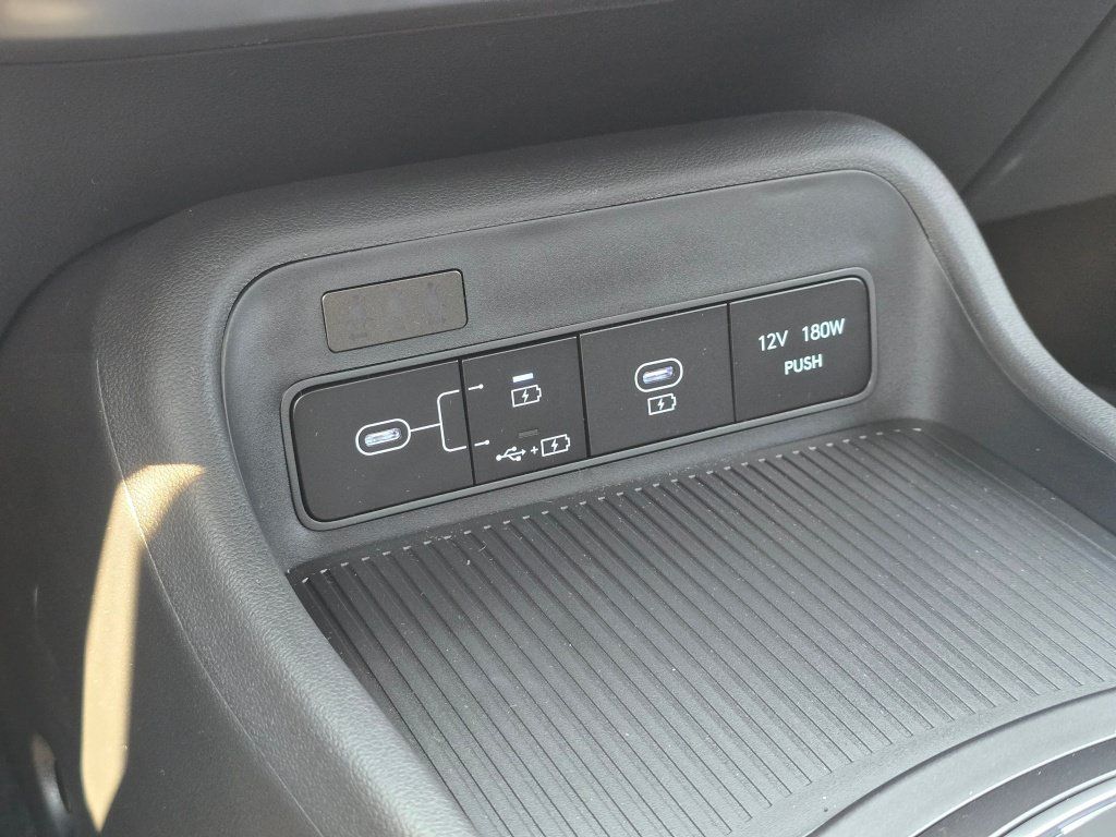 New 2027 Hyundai Kona SE AWD/4WD image 29