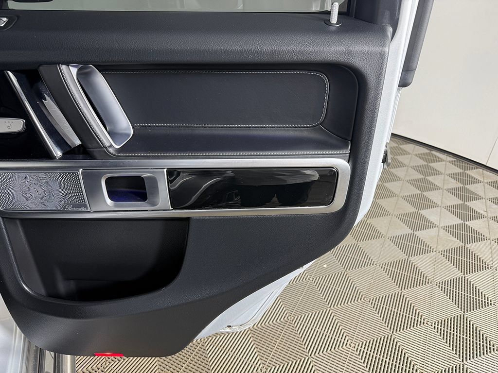 Used 2021 Mercedes-Benz G 63 AMG 4MATIC w/ Seat Comfort Package image 28