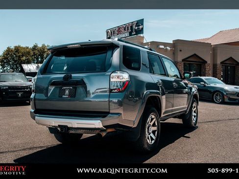 Used 2023 Toyota 4Runner TRD Off-Road Premium w/ Off Road Premium Plus Package AWD/4WD image 7