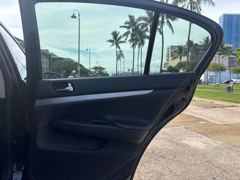 Used 2015 INFINITI Q40 w/ Navigation Package image 16