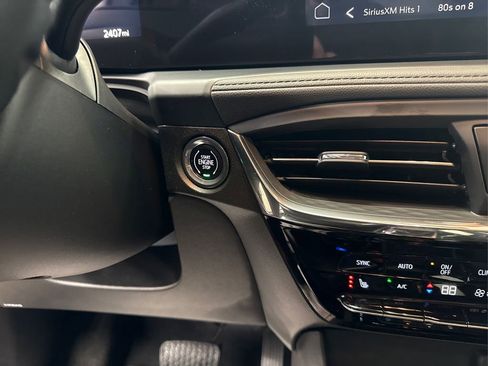 Used 2025 Buick Encore GX Avenir w/ Avenir Technology Package image 33