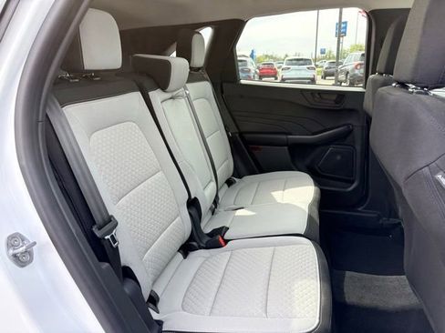 Used 2024 Ford Escape Active w/ Tech Pack #1 AWD/4WD image 14