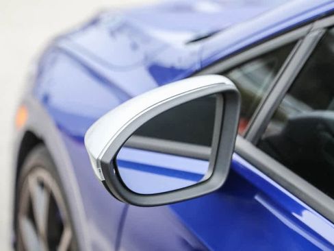 Used 2023 Volkswagen Golf R image 18