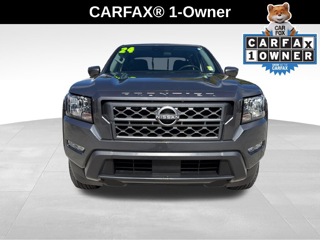 Used 2024 Nissan Frontier SV RWD image 2