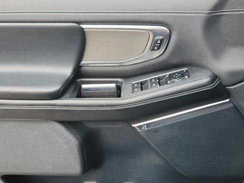 Used 2025 Ford Expedition Max Platinum AWD/4WD image 19