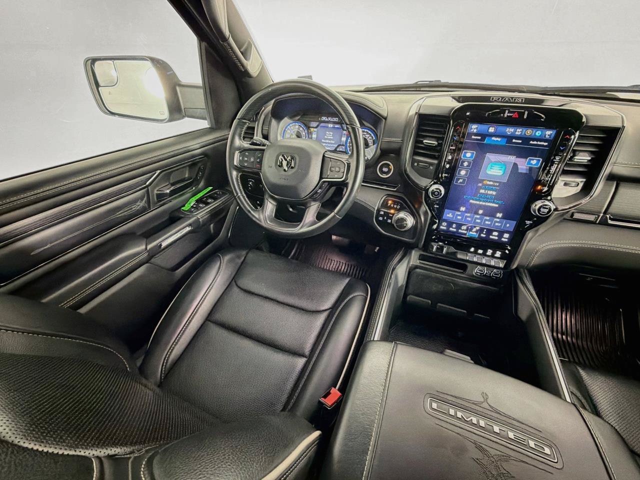 Used 2022 RAM 1500 Limited w/ Body-Colour Bumper Group AWD/4WD image 11