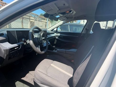 Used 2025 Hyundai Sonata SEL FWD image 6