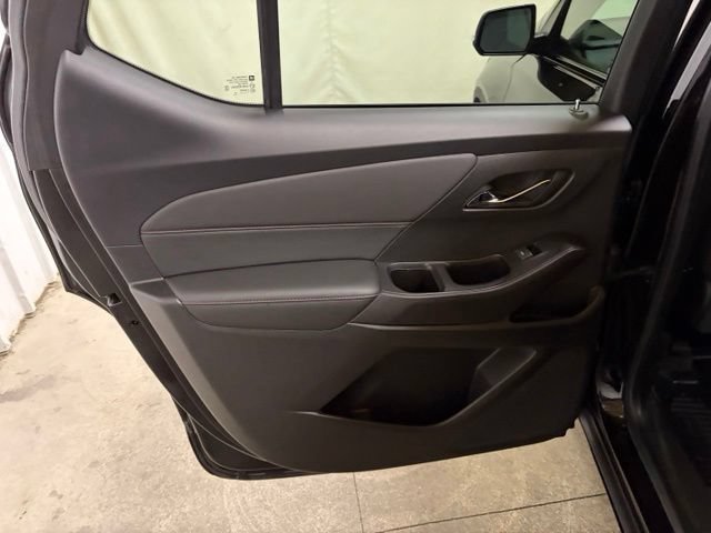 Used 2022 Chevrolet Traverse RS AWD/4WD image 25