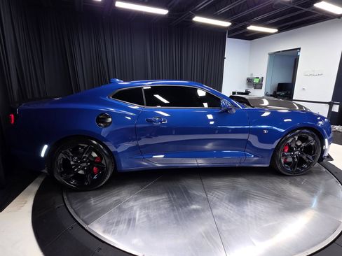 Used 2023 Chevrolet Camaro SS RWD image 15