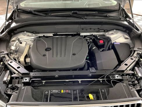 Used 2023 Volvo XC60 B5 Ultimate w/ Protection Package Premier FWD image 9