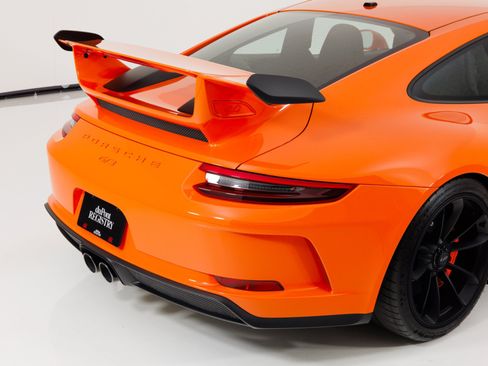 Used 2018 Porsche 911 GT3 RWD image 68