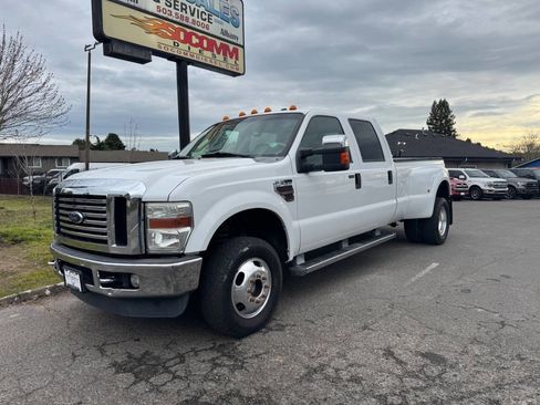 Used 2009 Ford F350 Lariat image 1