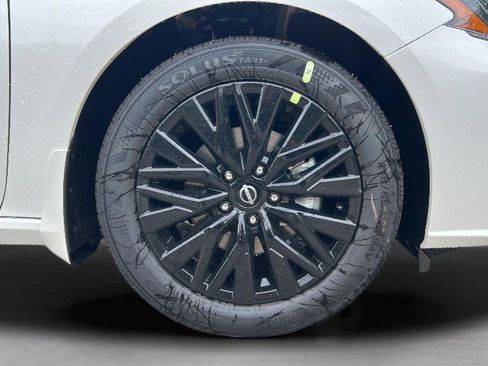 New 2026 Nissan Altima 2.5 SV FWD image 30