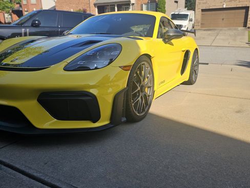 Used 2024 Porsche 718 Cayman GT4 RS RWD image 5