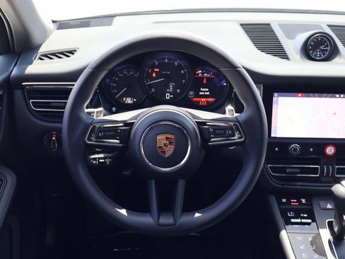 Certified 2024 Porsche Macan AWD/4WD image 15