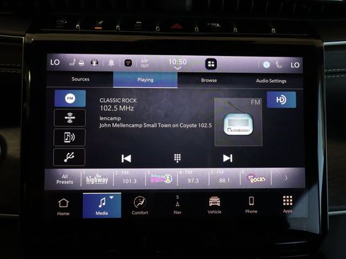Used 2023 Jeep Grand Cherokee Limited AWD/4WD image 30