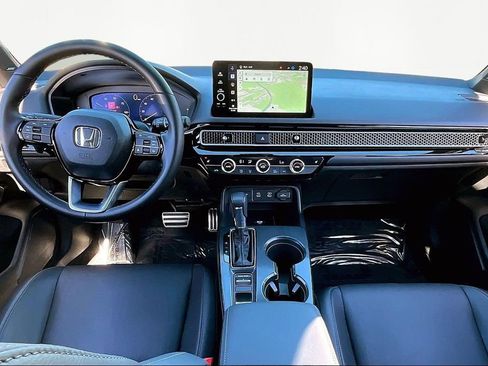 Used 2025 Honda Civic Sport image 8