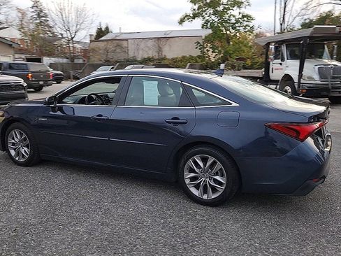 Certified 2019 Toyota Avalon XLE image 6