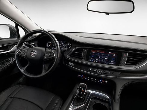 Used 2021 Buick Enclave Avenir w/ Avenir Technology Package FWD image 17