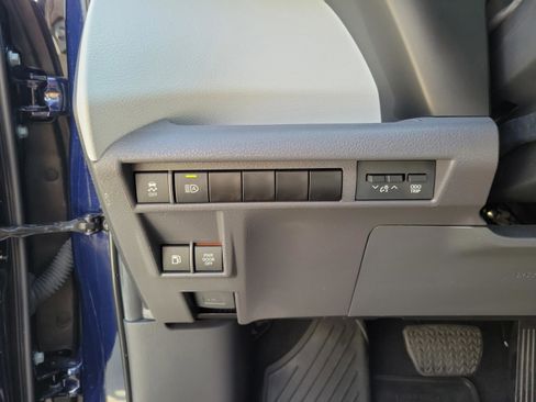 Certified 2024 Toyota Sienna XSE FWD image 22