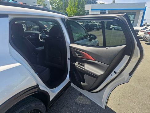 New 2025 Chevrolet Equinox EV RS image 22