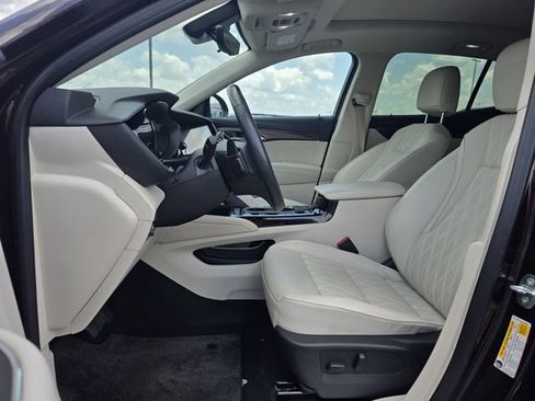 Used 2023 Buick Envision Avenir FWD image 13