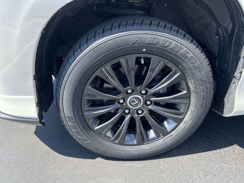 Certified 2023 Lexus GX 460 Premium w/ Accessory Package AWD/4WD image 8