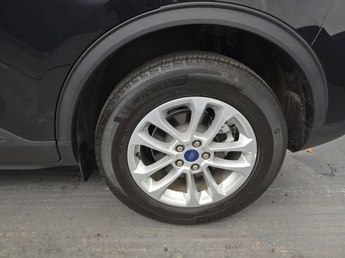 Used 2022 Ford Escape SE image 16