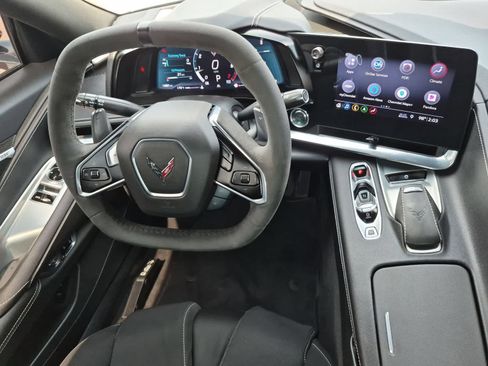 Used 2020 Chevrolet Corvette Stingray Coupe w/ Z51 Performance Package RWD image 15