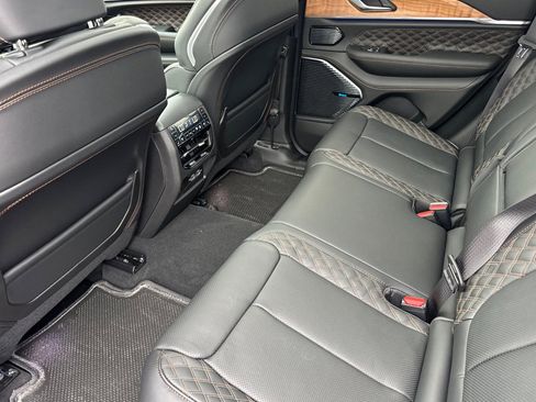 New 2025 Jeep Grand Cherokee Summit image 14