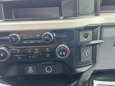 Used 2025 Ford F250 XL AWD/4WD image 17