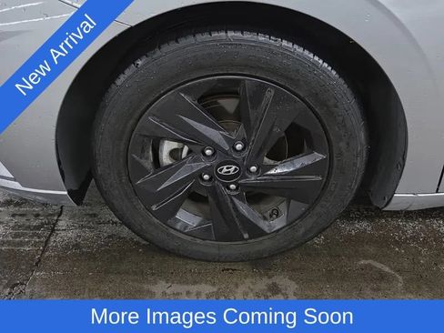 Used 2021 Hyundai Elantra SEL FWD image 7