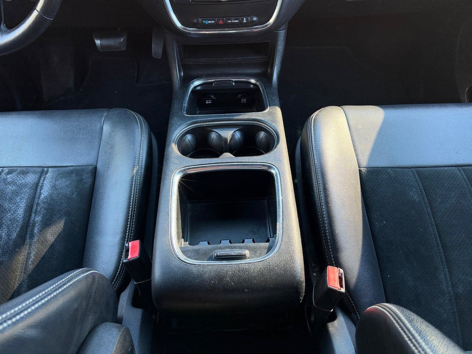 Used 2017 Dodge Grand Caravan SXT w/ Driver Convenience Group FWD image 15