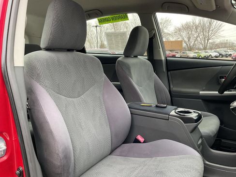 Used 2012 Toyota Prius V Two image 37