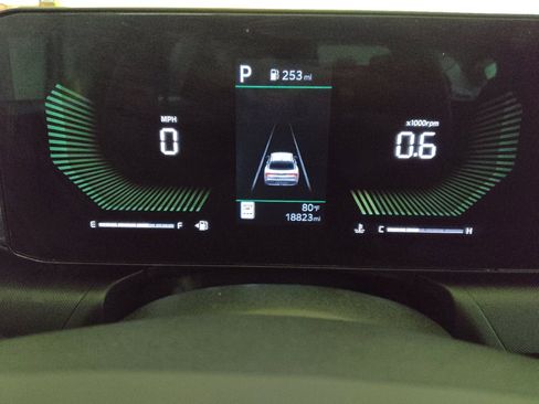 Used 2025 Kia K4 FWD image 23
