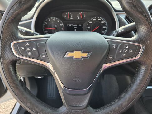 Used 2024 Chevrolet Malibu LT FWD image 18