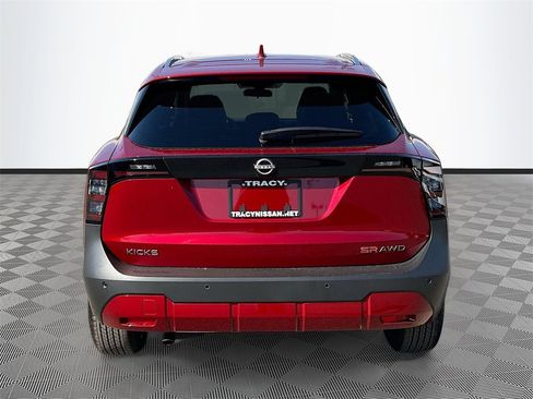 New 2025 Nissan Kicks SR w/ SR Premium Package image 6