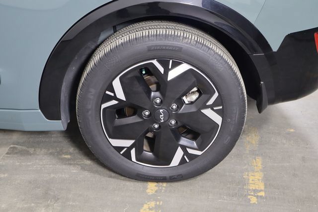 Certified 2023 Kia Niro Wind FWD image 44