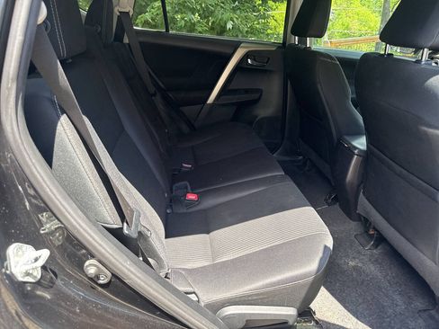 Used 2014 Toyota RAV4 XLE AWD/4WD image 15