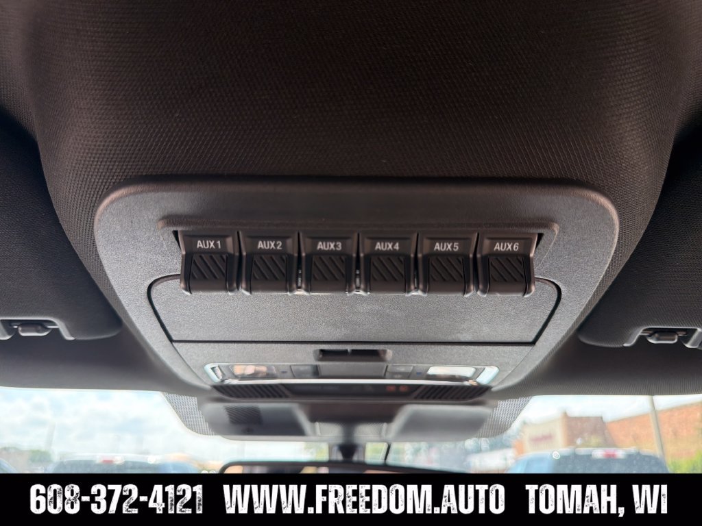 Used 2023 Ford F350 Lariat w/ Lariat Ultimate Package AWD/4WD image 25