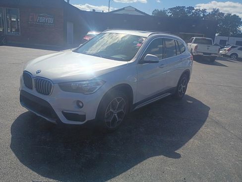 Used 2019 BMW X1 sDrive28i w/ Convenience Package FWD image 3