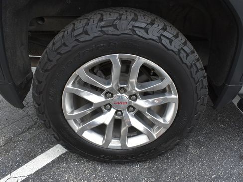 Used 2021 GMC Sierra 1500 SLT image 32