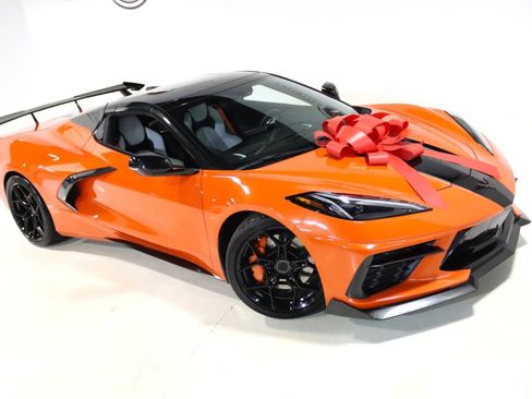 Used 2021 Chevrolet Corvette Stingray Preferred Conv w/ Z51 Performance Package image 2