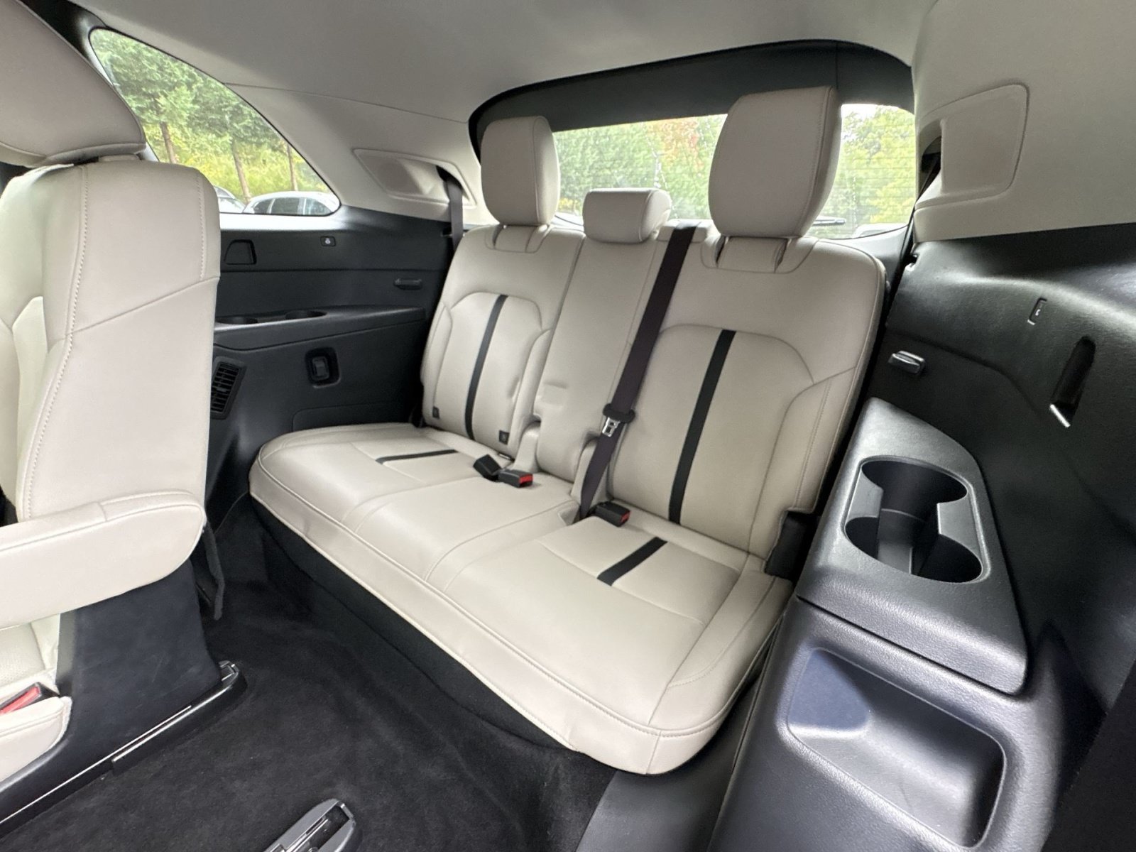 Used 2024 MAZDA CX-90 Plug-In Hybrid w/ Premium Pkg AWD/4WD image 32