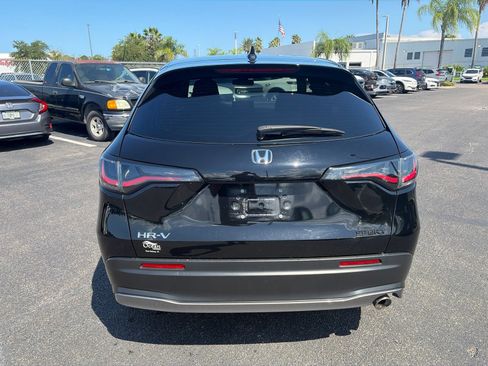 Certified 2025 Honda HR-V Sport image 6