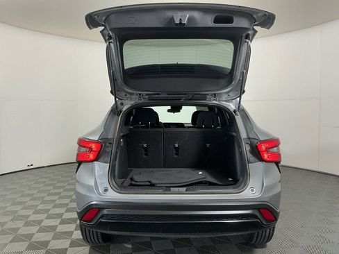 Used 2024 Chevrolet Trax RS w/ Driver Confidence Package image 26