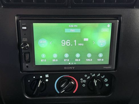 Used 2005 Jeep Wrangler Unlimited AWD/4WD image 39