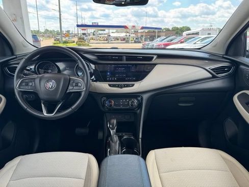 Used 2021 Buick Encore GX Preferred w/ Sport Touring Package FWD image 8