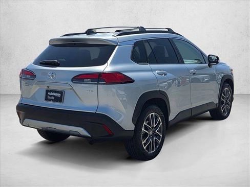 Certified 2026 Toyota Corolla Cross XLE FWD image 5
