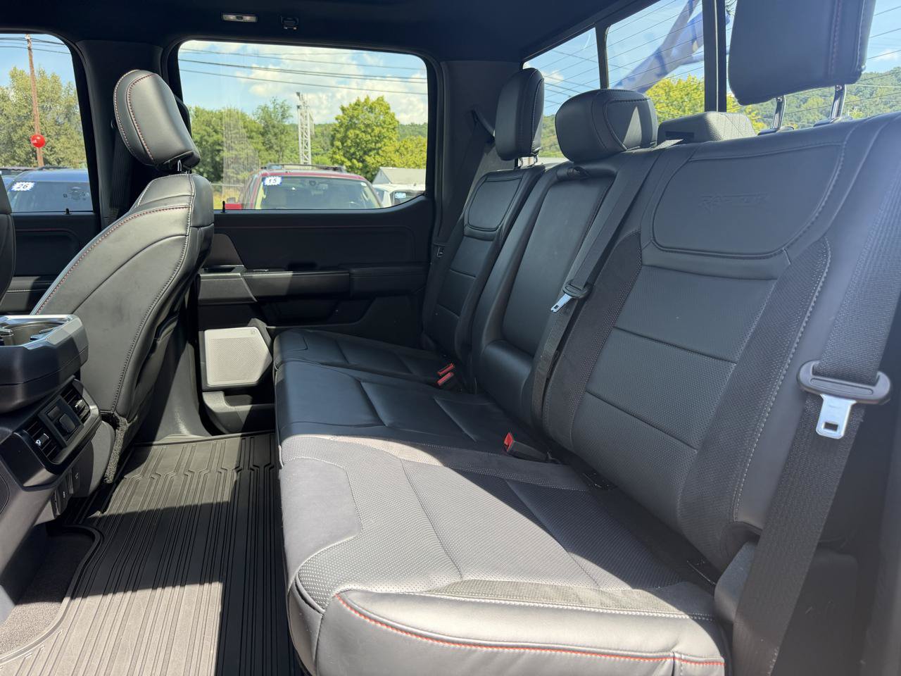 Used 2025 Ford F150 Raptor AWD/4WD image 25